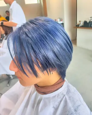 カラー 竹内 えりこのヘアスタイル