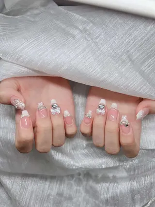ネイル Lee Nailsのネイルデザイン