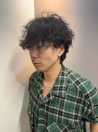 ショート パーマ メンズ 江坂レイヤーカット/ メンズカット/山本翼のヘアスタイル