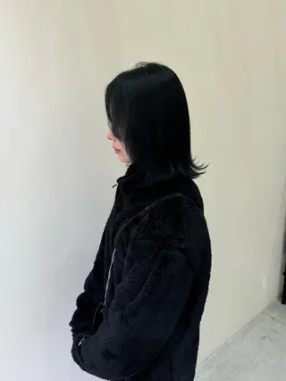 ミディアム レイヤー/顔周り/透 明感カラー/うる艶のヘアスタイル