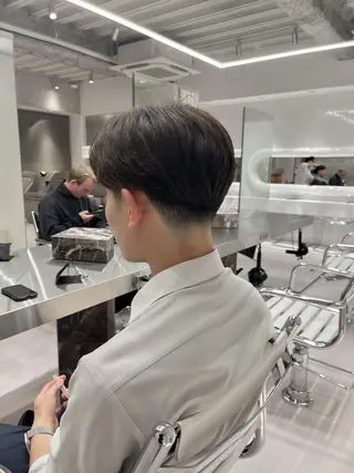 ショート メンズ soen所属・⚡メンズパーマフ ェードカットTomyのヘアスタイル