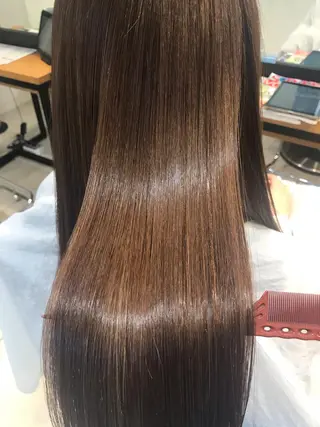 セミロング Emerge渋谷店　［エマージュ］所属・美髪縮毛矯正No1 toshiのヘアスタイル