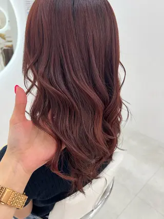 ロング カラー 吉田 悠乃のヘアスタイル