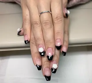 ネイル NiNa ビューティーサロン所属・Ni Naのネイルデザイン