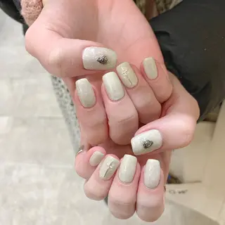 ネイル Kanon 🤍のネイルデザイン