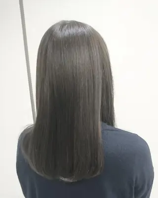 セミロング カラー 💎大人ハイライト 💎上杉一也💎のヘアスタイル