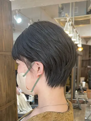 ショート カラー 髪質改善/縮毛矯正/ 艶カラー/内山翔太のヘアスタイル