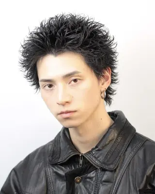 メンズ 🔥パーマで大人な色 気🔥BLUCK札幌のヘアスタイル