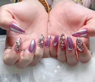 ネイル NiNa ビューティーサロン所属・Ni Naのネイルデザイン