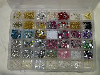 ネイル フラワー ムーンのネイルデザイン