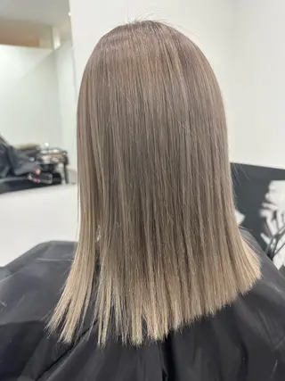 セミロング H/Reinigen所属・H/Reinigen レイニゲンの眉毛・アイブロウイメージ