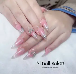 ネイル M🌷nail 長さだし専門店のネイルデザイン