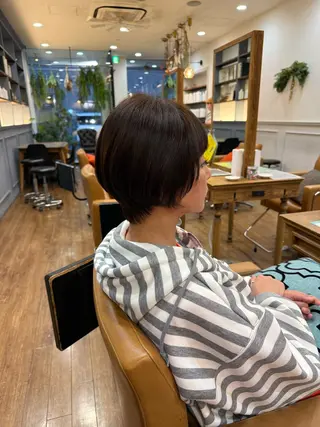 ショート つじ みさきのヘアスタイル