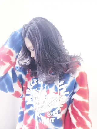 セミロング カラー 岩渕 由里香のヘアスタイル