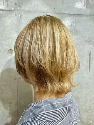 ミディアム カラー もにか🌞原宿/渋谷 🌝ブリーチカラーのヘアスタイル