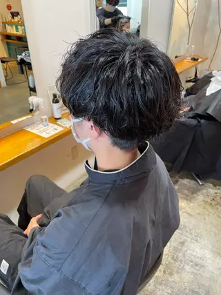 パーマ MIOベージュカラー 柔らかいカラーのヘアスタイル