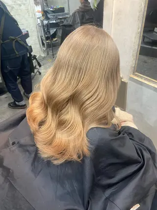 セミロング カラー apollo  yokohama 横浜店所属・APOLLO♡ ＭＩＯのヘアスタイル