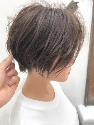 ショート ❣️韓国レイヤー ❣️渡部晃輝のヘアスタイル