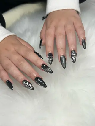 ネイル haku 🤍のネイルデザイン