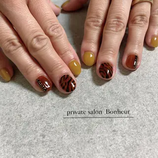ネイル BONHEUR Annaのネイルデザイン
