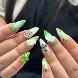 ネイル Nailist Amiのネイルデザイン