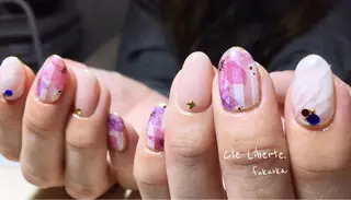 ネイル Elio所属・Elio 国泰寺のネイルデザイン
