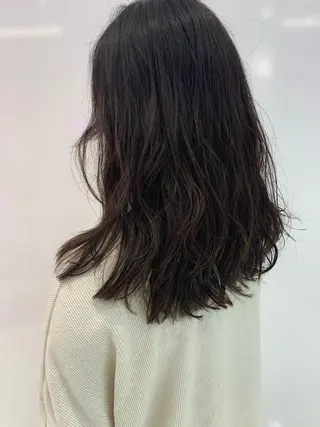 ミディアム ハッシュカット/ハイ トーン/MANAMIのヘアスタイル