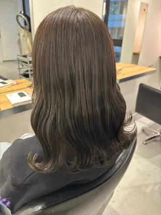 セミロング Maki /カラー/ブリーチのヘアスタイル