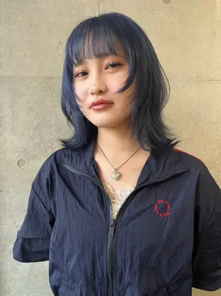 ミディアム レイヤーカット\ウル フ　chinatsuのヘアスタイル