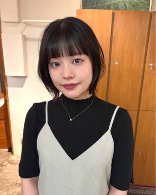 ミディアム aiko【艶カラー ・ミニモ年内で終了】のヘアスタイル