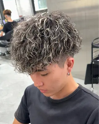 ショート カラー パーマ メンズ トレンド🔥メンズ 特化⚡️網野裕希のヘアスタイル