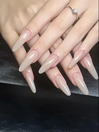 ネイル 桃子 Nail高円寺のネイルデザイン