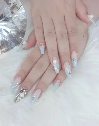 ネイル LoaChaton kaeのネイルデザイン