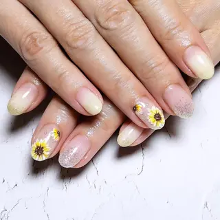 ネイル megumi. sのネイルデザイン