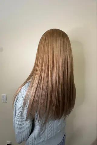 ロング カラー hair&makeRIHGA所属・鈴木希優 /ハイトーンカラーのヘアスタイル