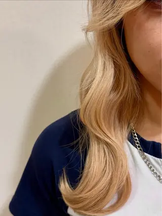 セミロング 韓国ヘア⭐️石原 宏武⭐️のヘアスタイル