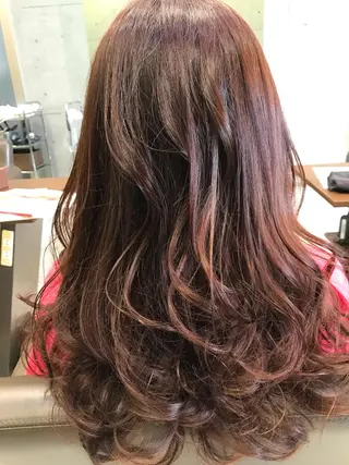 ロング カラー 大栗 佑也  髪質改善のヘアスタイル