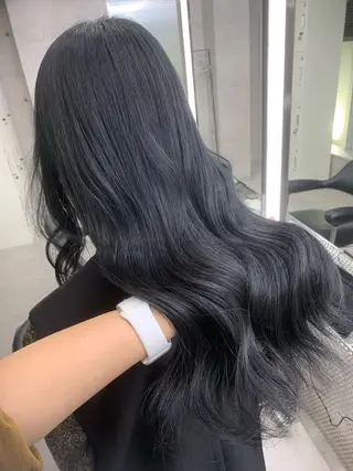 ロング HARUKA🖤 ハイトーンのヘアスタイル