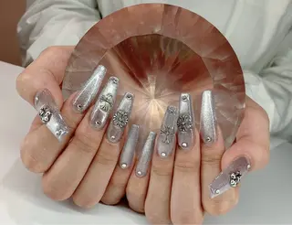 ネイル LoaChaton kaeのネイルデザイン