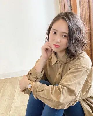 ミディアム カラー パーマ grand juteのヘアスタイル