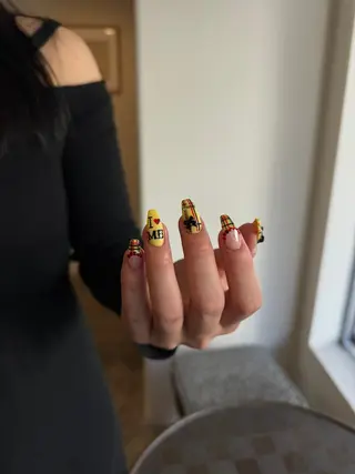 ネイル handsome所属・miura ichikaのネイルデザイン