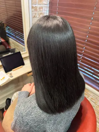 セミロング オノ ソウイチロウ/ ブリーチ/パーマのヘアスタイル