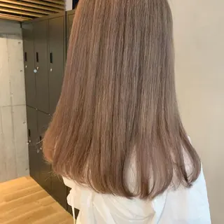 カラー nui所属・ﾚｲﾔｰ.ﾍｱｾｯﾄ 🤍宮本しおりのヘアスタイル