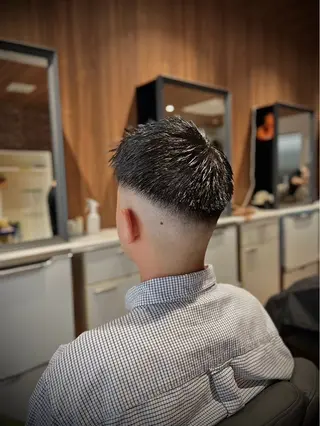 ショート メンズ ヘアーサロン・シルエット箱崎店所属・井尾 美空斗のヘアスタイル