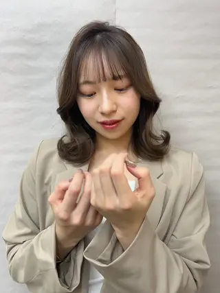 セミロング KANA/ボブ/ インナーカラー/艶髪のヘアスタイル