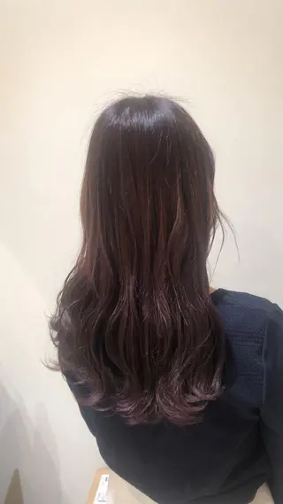 ロング 佐久間 成恵のヘアスタイル