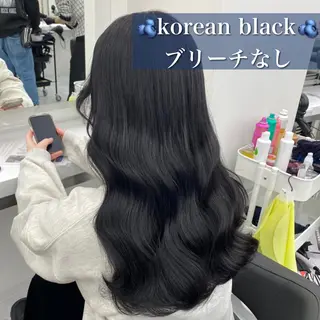 セミロング カラー 🪞THEATER 表参道店🩰のヘアスタイル