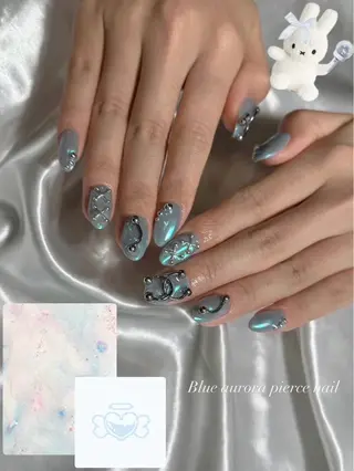 ネイル tsuki🎀ワンホ ン🍒ガーリー🪄のネイルデザイン