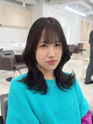 セミロング カラー 新宿/韓国ヘア/ 髪質改善ストレートのヘアスタイル
