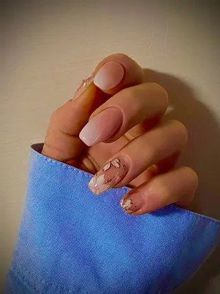 ネイル Ai Nail所属・中山 ヴィクトリアのネイルデザイン